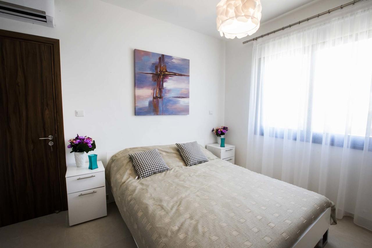 Olivia Villa 63 Paphos ภายนอก รูปภาพ