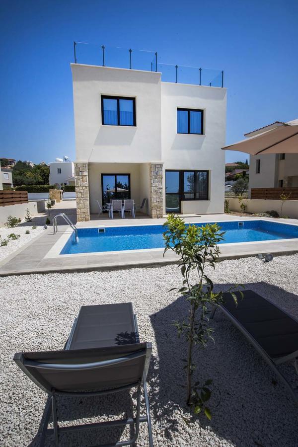 Olivia Villa 63 Paphos ภายนอก รูปภาพ
