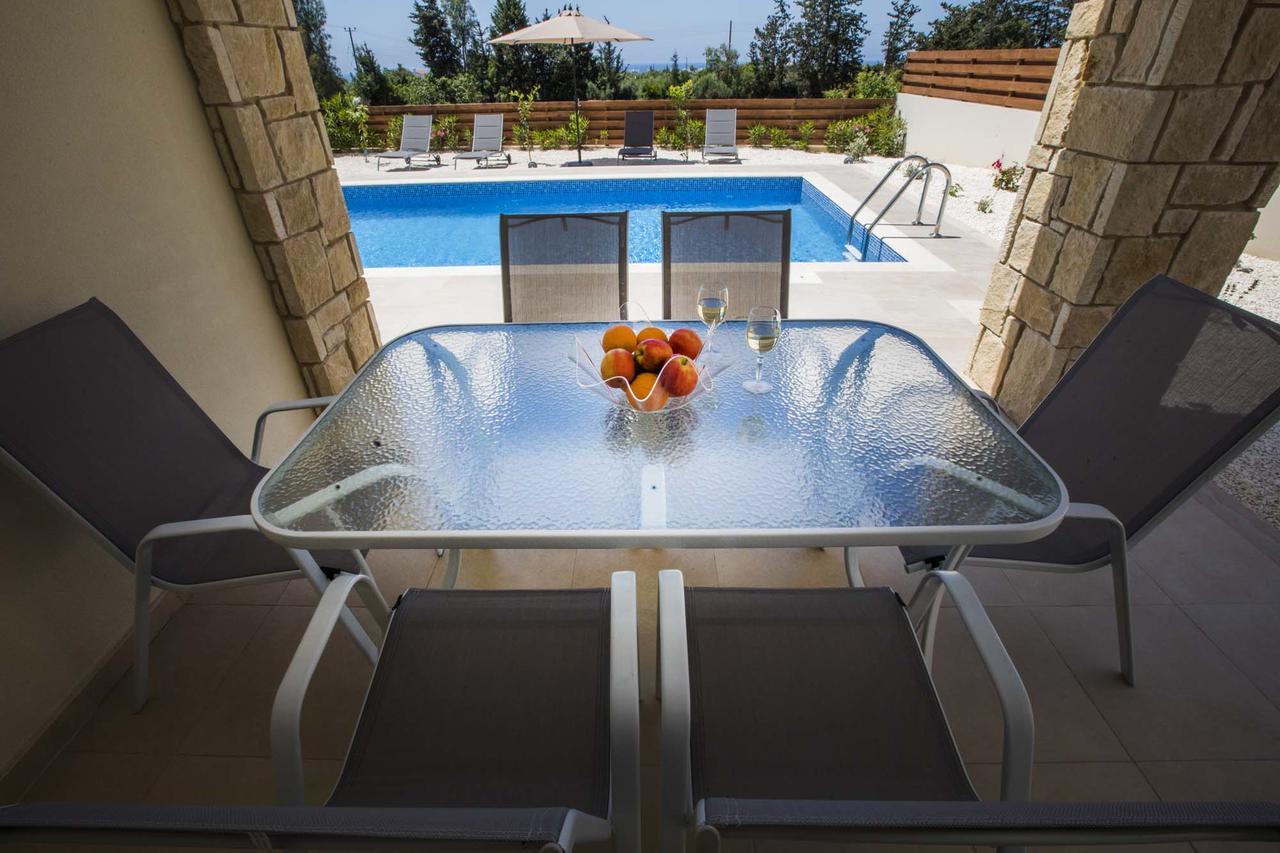 Olivia Villa 63 Paphos ภายนอก รูปภาพ